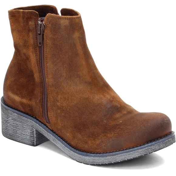NAOT Footwear Women's Wander Boot 38 - Picture 1 of 14